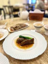 一個價錢吃到鮑魚`燕窩`海參`魚翅既潮洲菜😍🥢