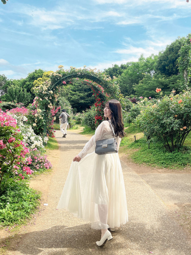 バラ園でプリンセス気分👸🏼🌹【千葉】