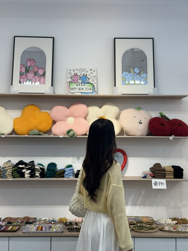 자제체작 뜨개실로 만든 소품이 가득했던곳! 