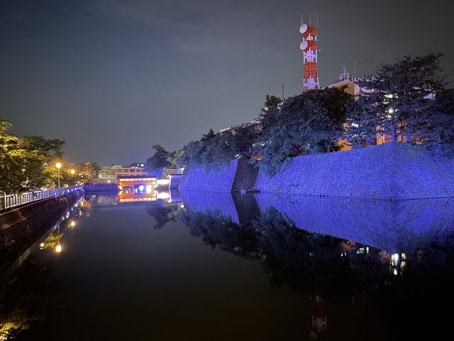 迎合季節顔色既石垣亮燈，飯後夢幻夜景散步！