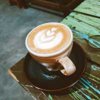ORING COFFE | Colonial-themed coffee shop