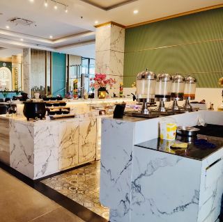 Grand Kangen Hotel: 요그야카르타 중심부에서의 왕실 대접