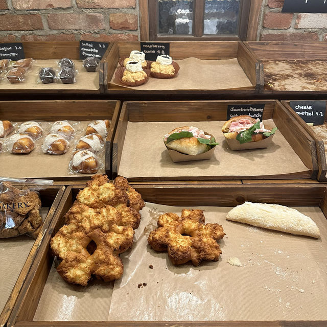《韓国/三清洞》 パン好きさんにおすすめしたい！QUEEN'S BAKERY & CAFE ☕️🥐🥖