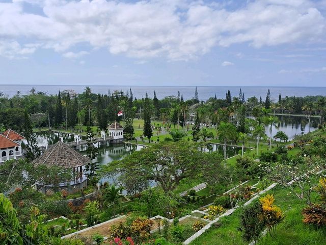 【バリ島】美しい水の離宮「taman ujung」