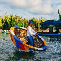 🌏 Explore the Enchanting Beauty of Vietnam! 🇻🇳