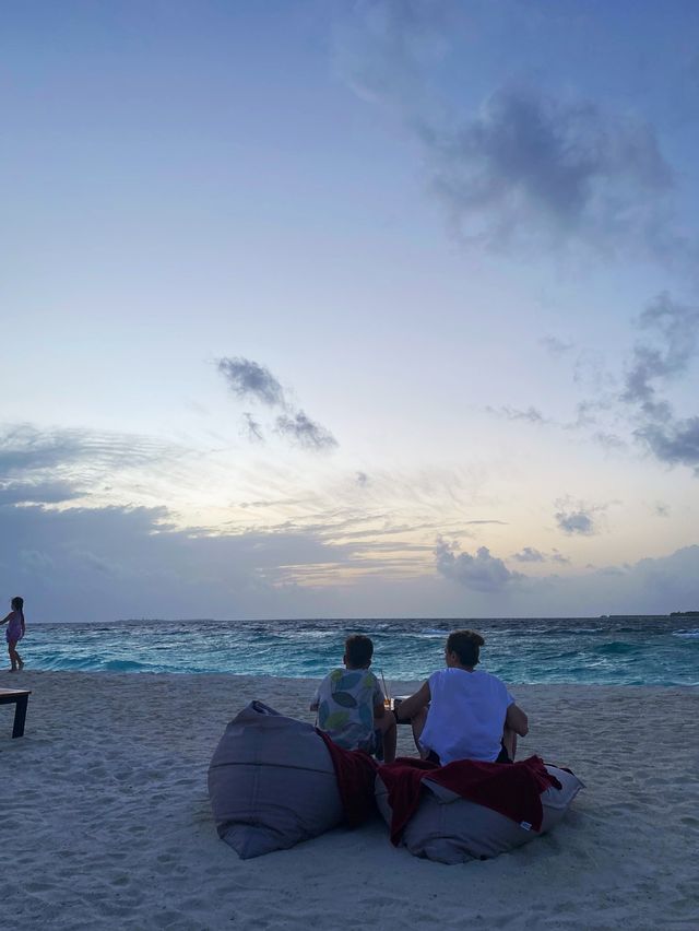 Beautiful sunset across the Indian Ocean Sea 🌅🌅