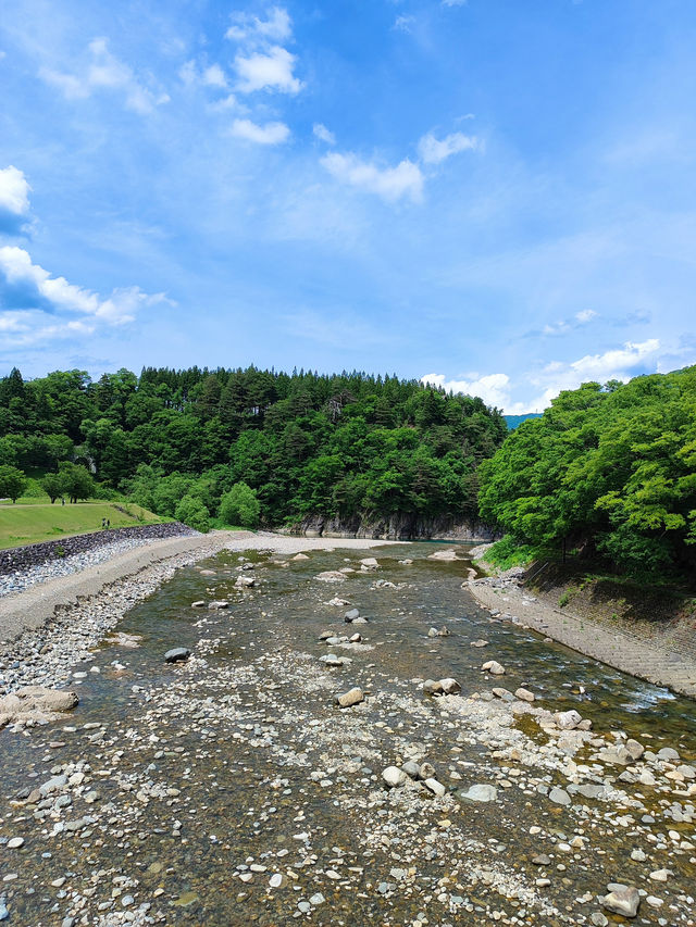 A Springtime Escape to Shirakawago