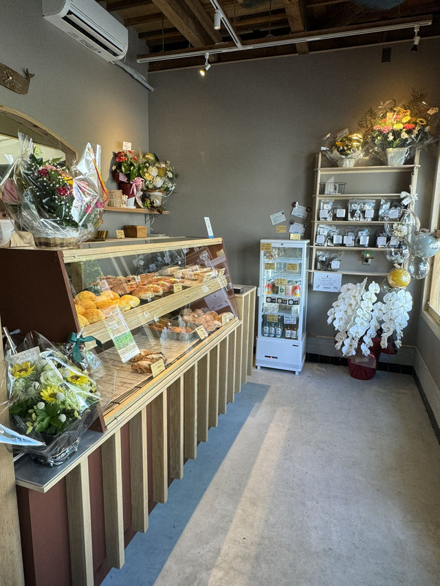 【北九州グルメ】朝7時から開いてる門司港レトロのパン屋さん🍞