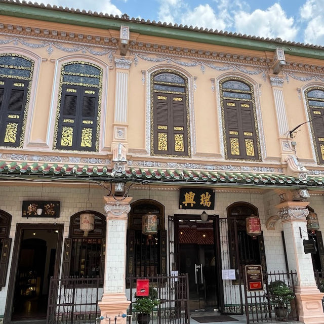 A Glimpse into Peranakan Culture