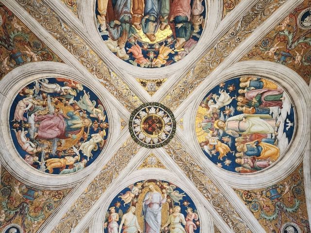 Of ancient city and ceiling frescoes