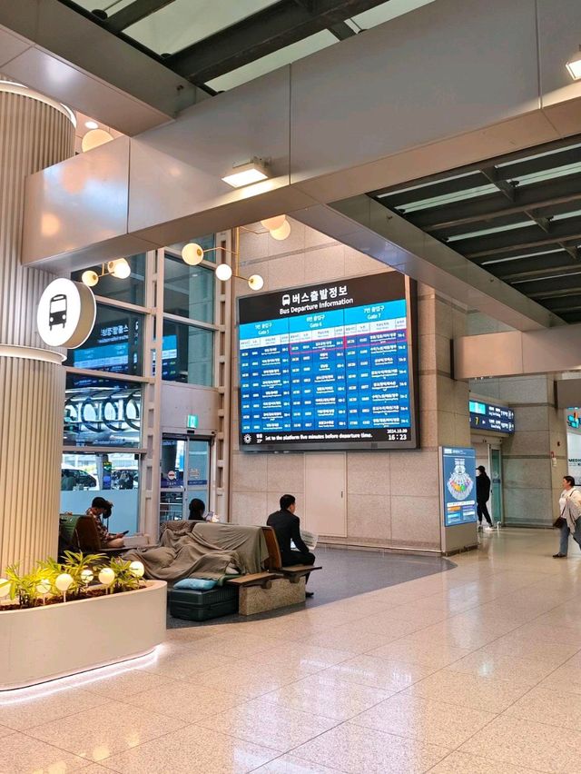 「仁川機場至首爾市區交通指南」