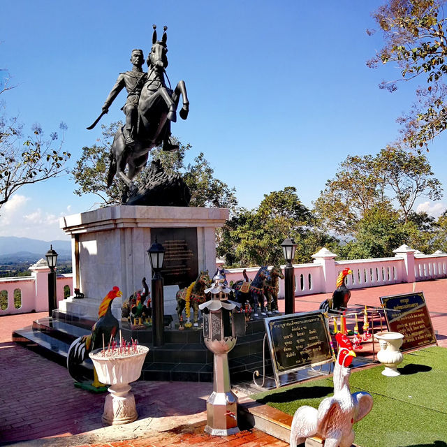 วัดพระธาตุเขาน้อย