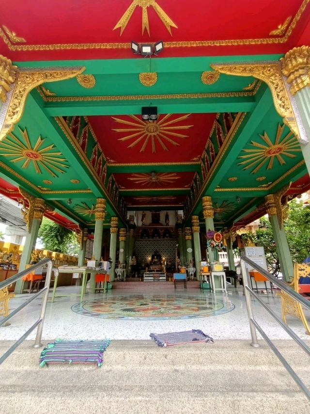 เที่ยววัดย่านหลักสี่