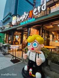 ร้านฮังกรีเนิร์ด สเต็ก แอนด์ พาสต้า ราชเทวี