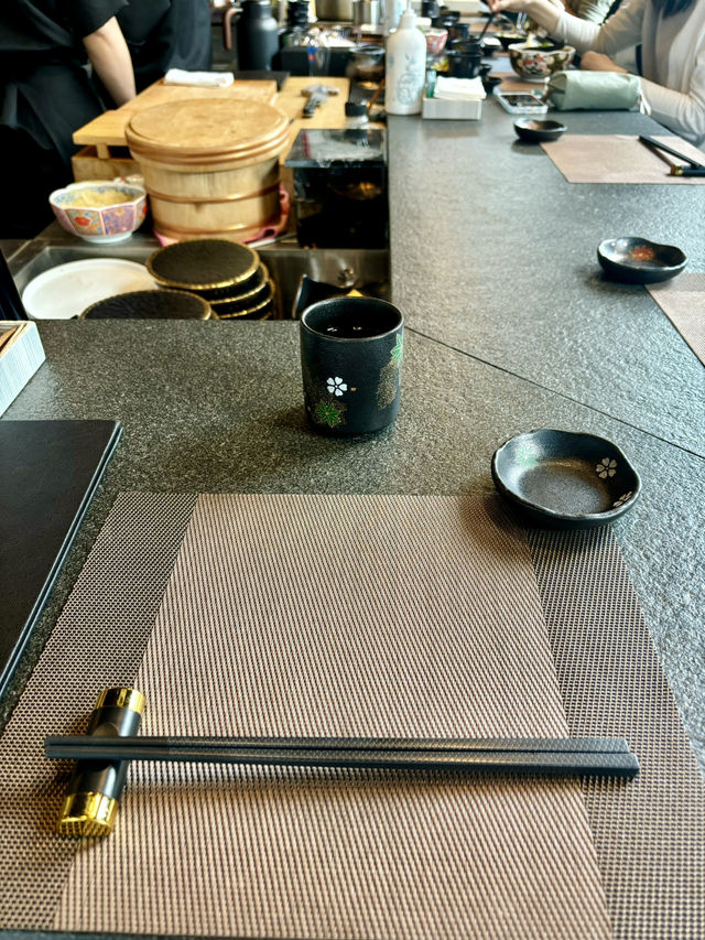 【中環】一緒一番酒場：開放式廚房，品嘗碎切刺身壽司丼