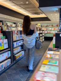 【関内駅前】おしゃれなブックカフェ📚☕️✨