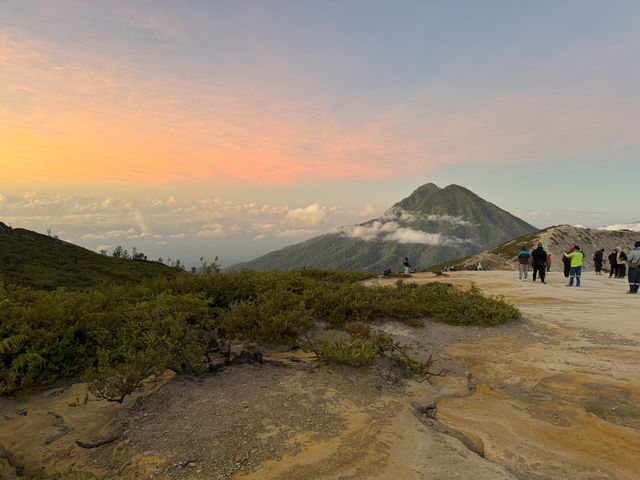 Journey to Mt. ijen: A Sunrise Hike
