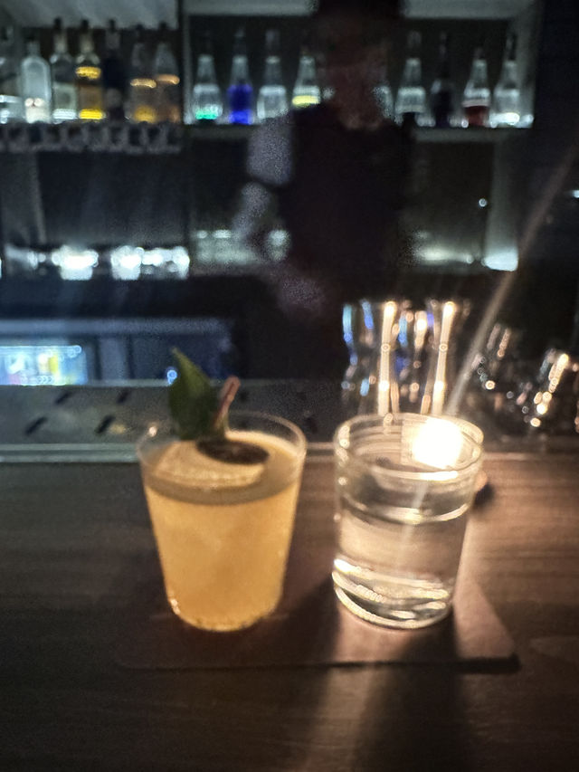 🥂Van Cocktail Bar บาร์เน้นบรรยากาศ เพลงสากล