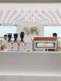 % Arabica Bangkok Empire Tower คาเฟ่สาทร 