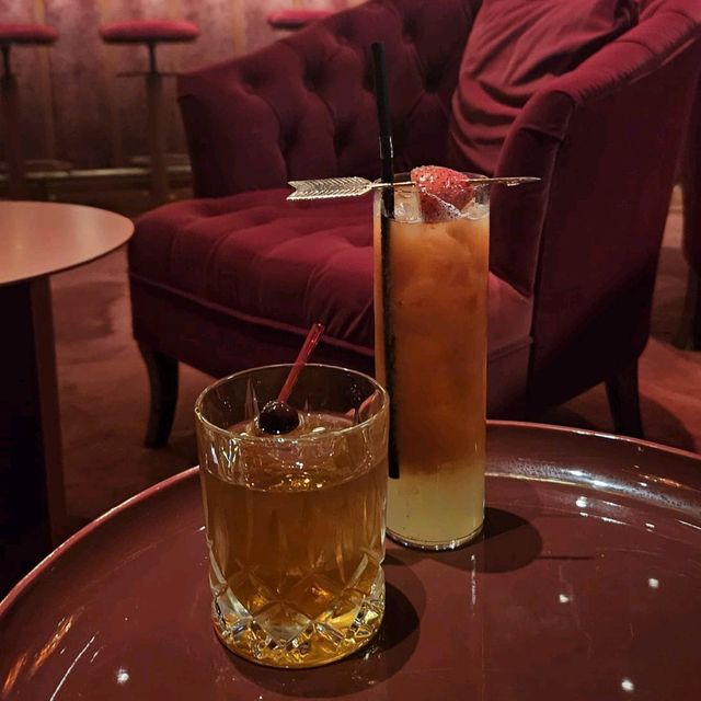 滿有特色的商場高級酒吧