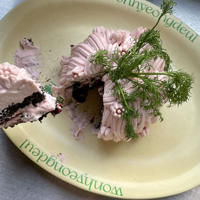 【ソウル】可愛すぎるここでしか食べれないケーキ