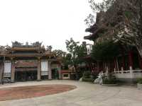 A Picture-Perfect Stop at Dalongdong Baoan Temple
