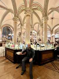 Stunningly beautiful cafe in Vienna