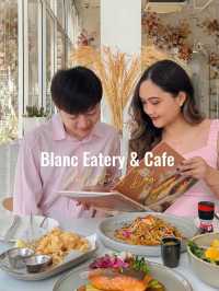 ดินเนอร์สุดหรูท่ามกลางดอกไม้ "Blanc Eatery & Cafe
