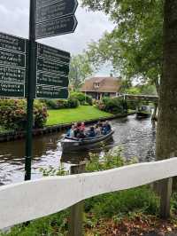荷蘭🇳🇱童話小鎮羊角村（Giethoorn）