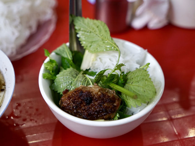 Bun Cha Heaven in Hanoi🇻🇳