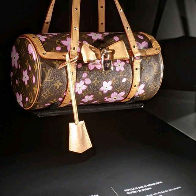 Louis Vuitton Fans Only!
