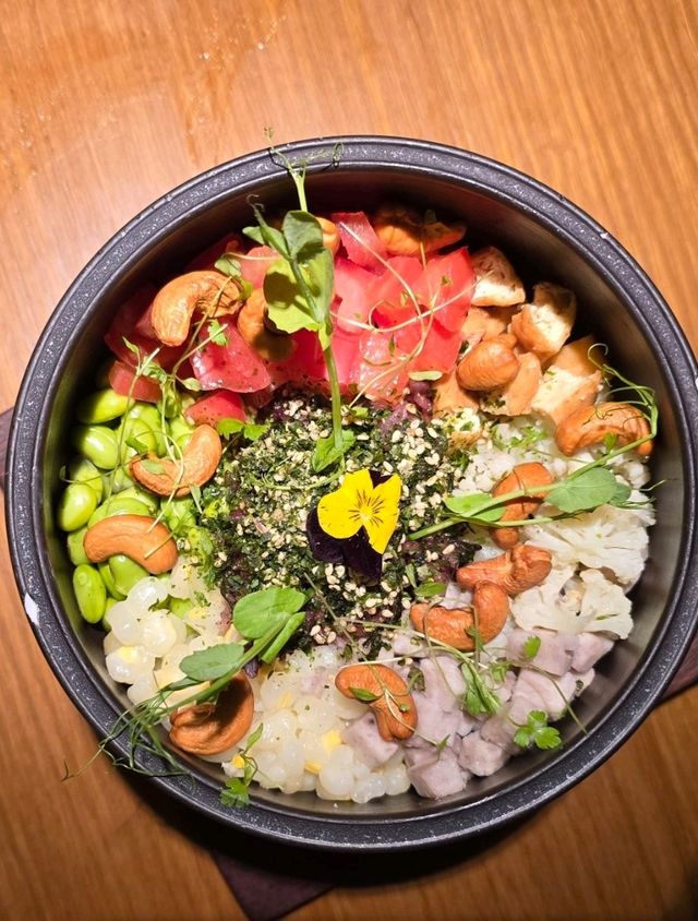 創新素食綱紅店