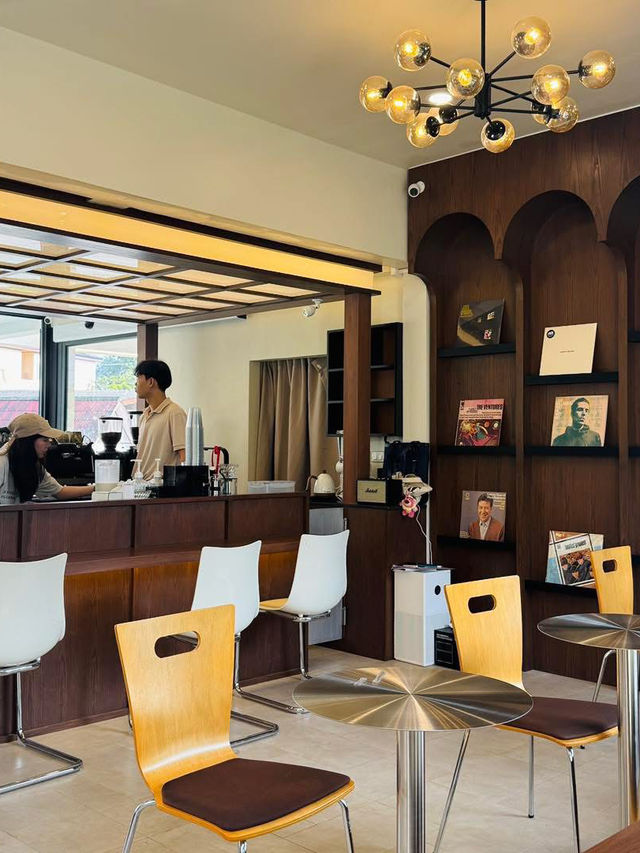 TEDS Coffee & Eatery