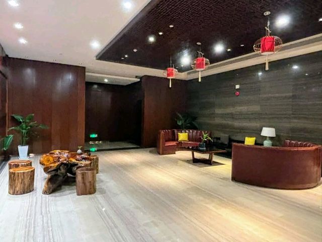 成都百悅希爾頓逸林酒店，奢華氣派的城市綠洲