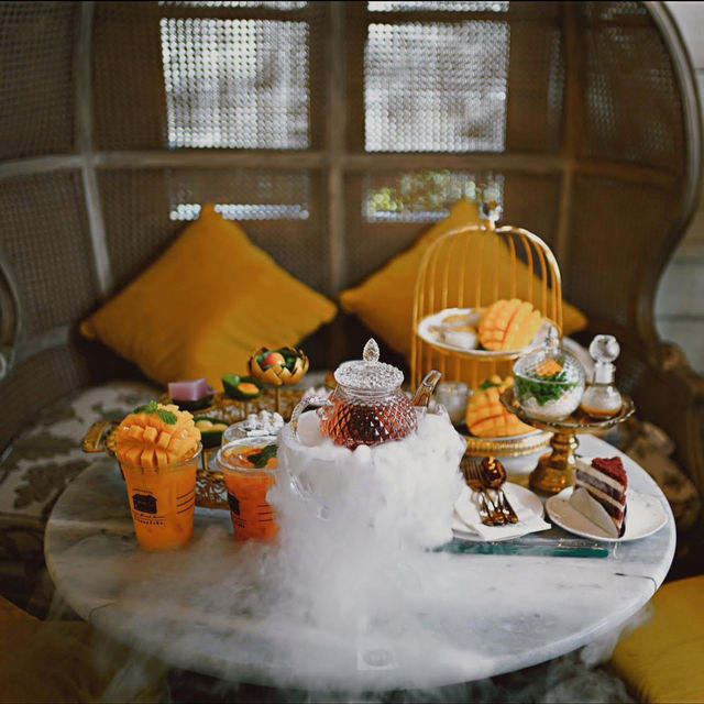 บ้านขนมปังขิง เสาชิงช้า: คาเฟ่คลาสสิกกลางกรุง
