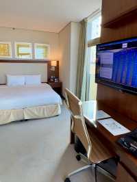 Residence Inn Kuwait City: A Luxurious Stay with Stunning Views🌴