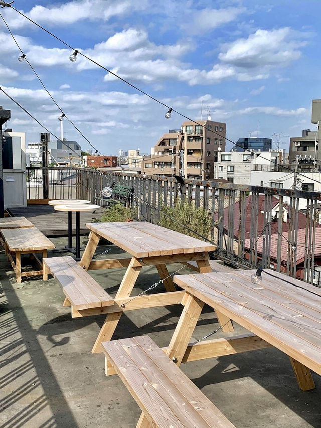 Cozy Vibes & Great Coffee at WOODBERRY COFFEE in Ogikubo