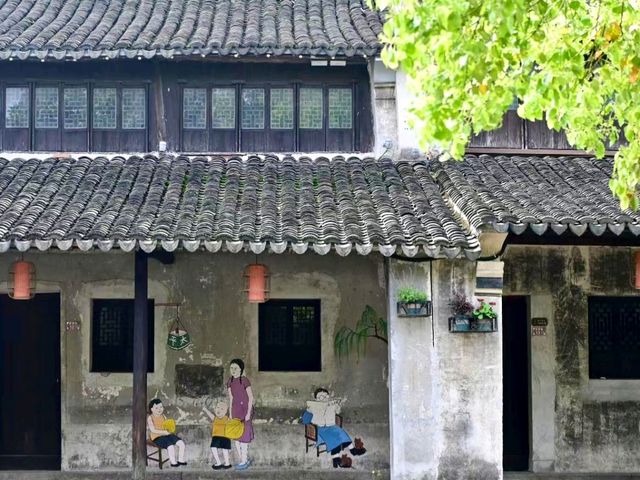 Miaoqiao Square: A Hub of Cultural Performances