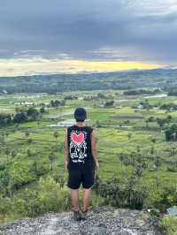  Sunset Views from Bukit Persaudaraan: A Must-See in Lombok 🌅🏔️