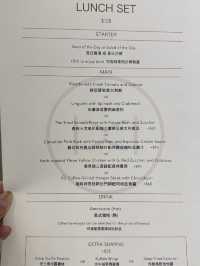 白色主題餐廳的驚喜，拉花品味，藝術嘅結合