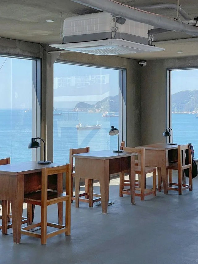 🇰🇷 釜山海邊咖啡店｜Having Moment