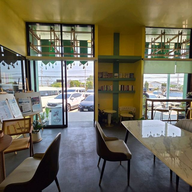 ร้านอาหารเหนือฟิวชั่น มาลองเต๊อะ 👩‍🍳