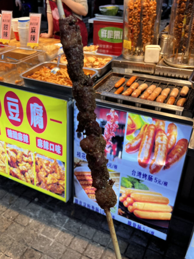 🍜 A Food Lover’s Guide to Suzhou: Must-Try Eats on Pingjiang Road! 🍡