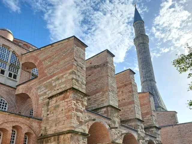 土耳其伊斯坦堡🇹🇷最著名地標：聖索菲亞大教堂