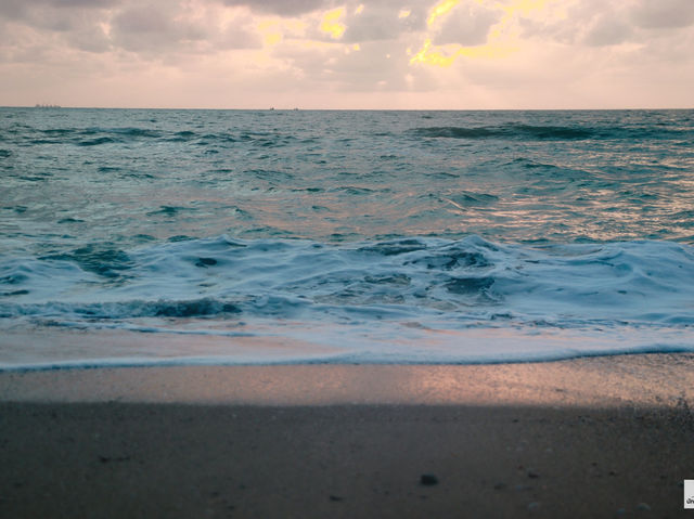 หาดขนอม