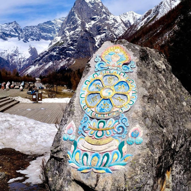 Majestic Peaks: The Allure of Mount Siguniang