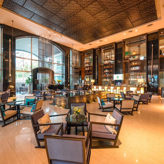 The Royal Paradise Hotel & Spa Patong Phuket เดอะร