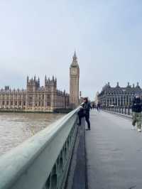 มุมถ่ายรูปและล่องเรือ หอนาฬิกา Big Ben ลอนดอน