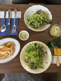 【奈良】cafe and restaurant pool