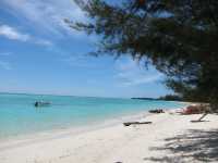 🌴 Mantanani Islands: Kota Kinabalu’s Secluded Island Paradise!
